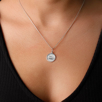 Pingente de Prata Costureira