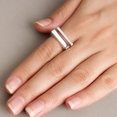 Anel de Prata com Zircônias