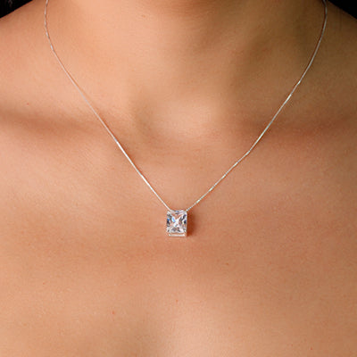 Gargantilha de Prata com Zircônia