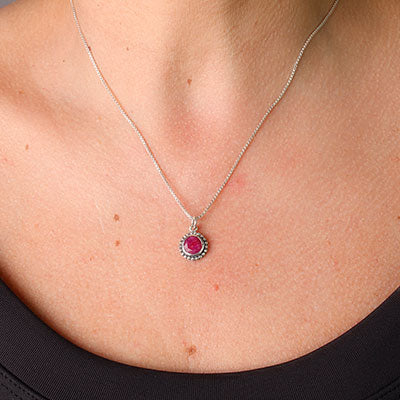 Pingente de Prata com Rubi