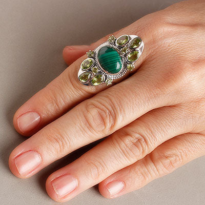 Anel de Prata com Malaquita e Peridoto