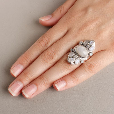 Anel de Prata com Pedra da Lua