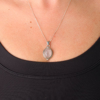 Pingente de Prata com Quartzo Rosa