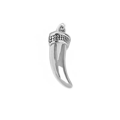 Pingente de Prata Dente de Sabre