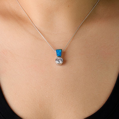 Pingente de Prata com Pedras