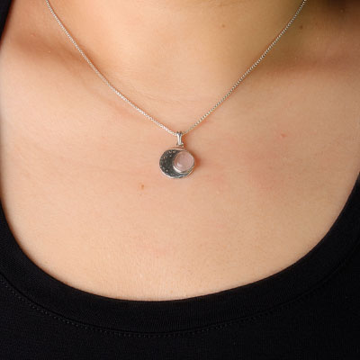 Pingente de Prata com Quartzo Rosa