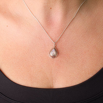 Pingente de Prata com Pedra da Lua