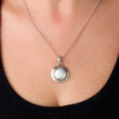 Pingente de Prata com Madrepérola
