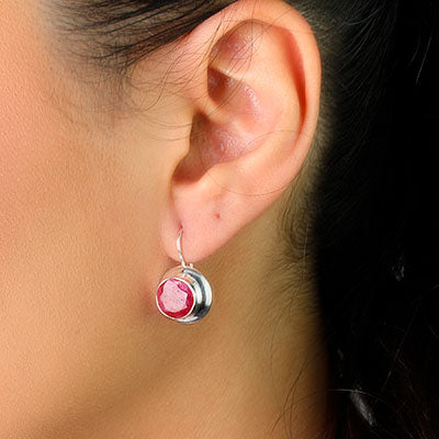 Brinco de Prata com Rubi