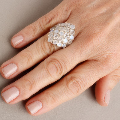 Anel de Prata com Pedra da Lua