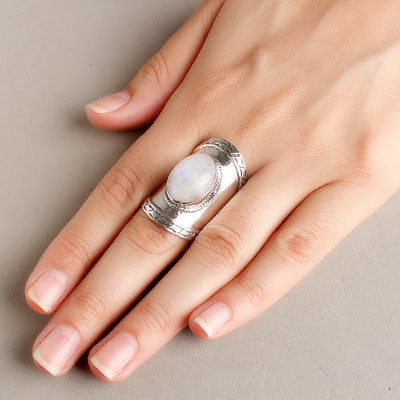 Anel de Prata com Pedra da Lua