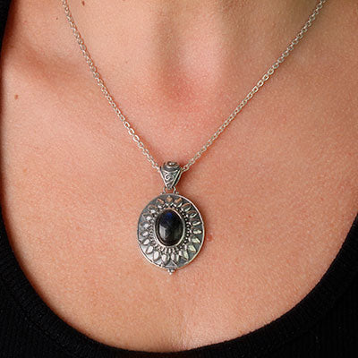 Pingente de Prata com Labradorita