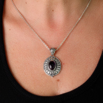 Pingente de Prata com Ametista