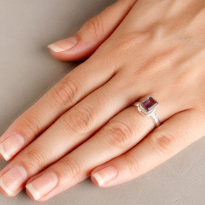 Anel de Prata com Ametista