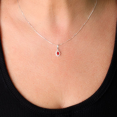 Gargantilha de Prata com Zircônias