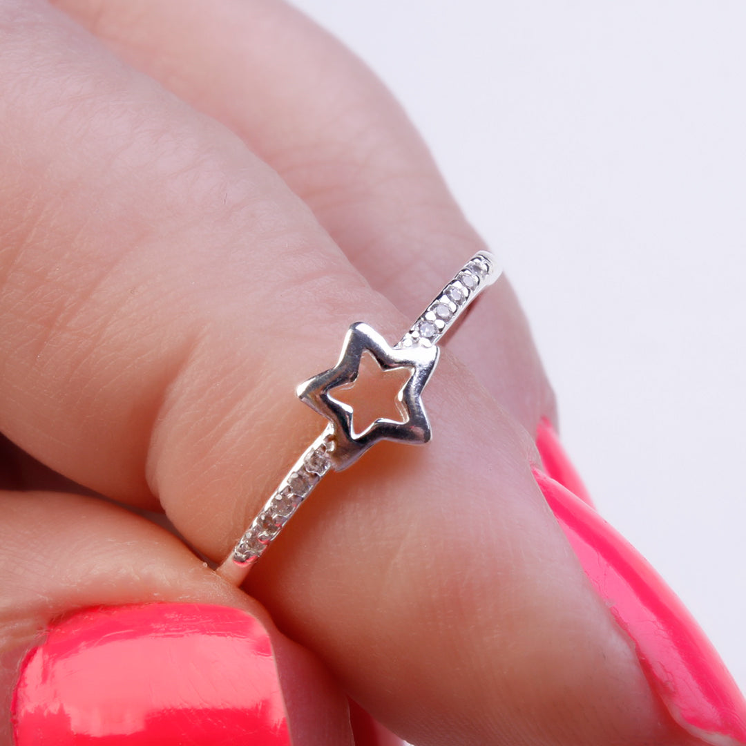 Anel de Prata Estrela com Zircônias - 64715