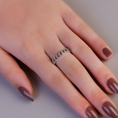 Anel de Prata com Zircônias - 64746