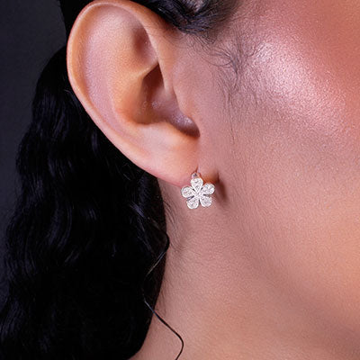 Argola de Prata Flor com Zircônia - 65515