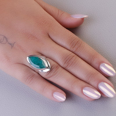 Anel de Prata com Esmeralda - 65594