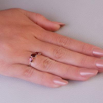 Anel de Prata com Granada - 65680