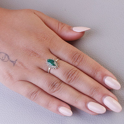 Anel de Prata com Esmeralda - 65702