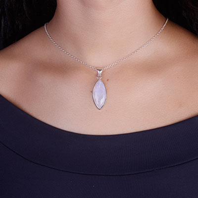 Pingente de Prata com Pedra da Lua - 65748