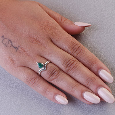 Anel de Prata com Esmeralda - 66848