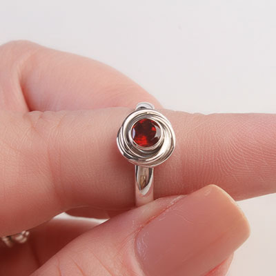 Anel de Prata com Rubi - 67704