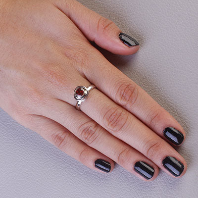 Anel de Prata com Rubi - 67704