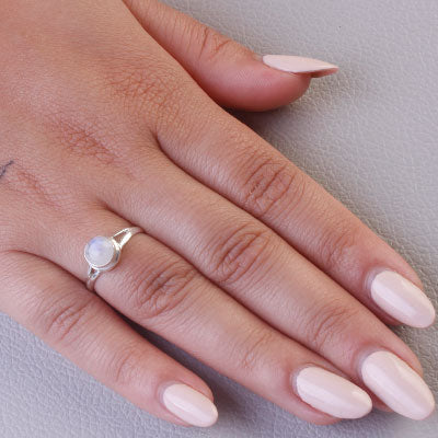 Anel de Prata com Pedra da Lua - 67989