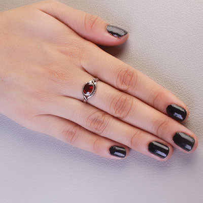 Anel de Prata com Granada - 68150