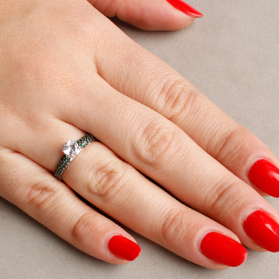 Anel de Prata com Zircônias - 63637