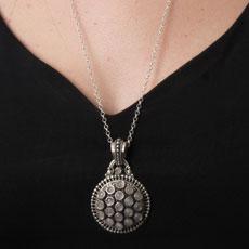 Pingente de Prata com Quartzo Rosa