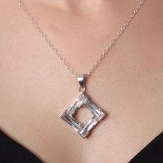 Pingente de Prata com Zircônia