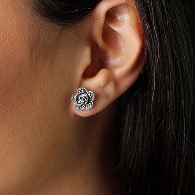 Brinco de Prata Flor.