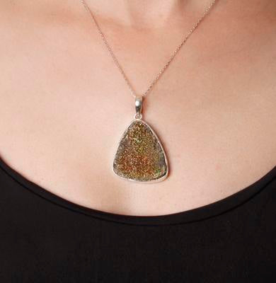 Pingente de Prata com Drusa.