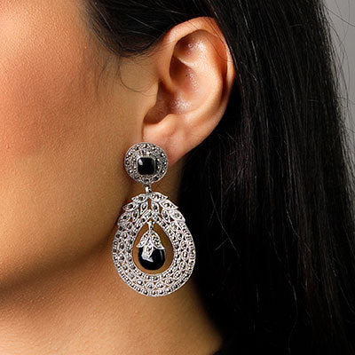 Brinco de Prata com Ônix e Marcassitas