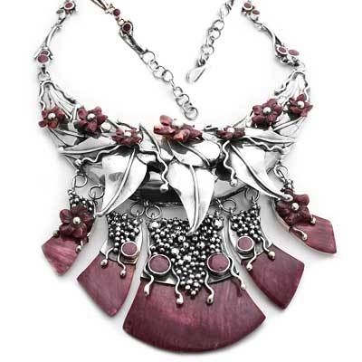 Gargantilha de Prata com Madrepérola Tingida