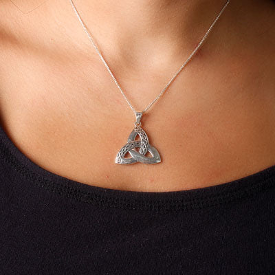 Pingente de Prata Triquetra