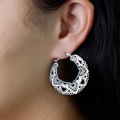 Argola de Prata Vazada