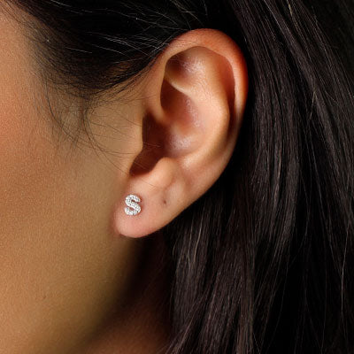 Brinco de Prata Letra