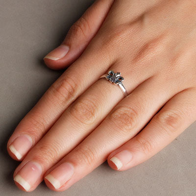 Anel de Prata Flor de Lis