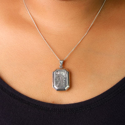 Pingente de Prata Relicário