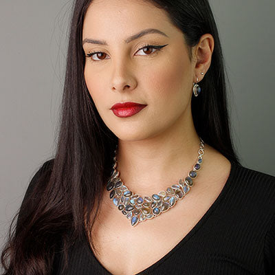 Gargantilha de Prata com Labradorita