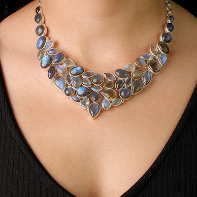 Gargantilha de Prata com Labradorita