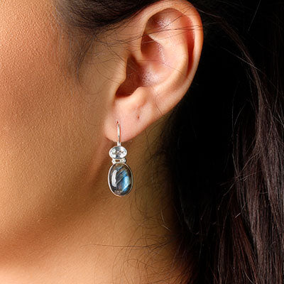 Brinco de Prata com Pedras