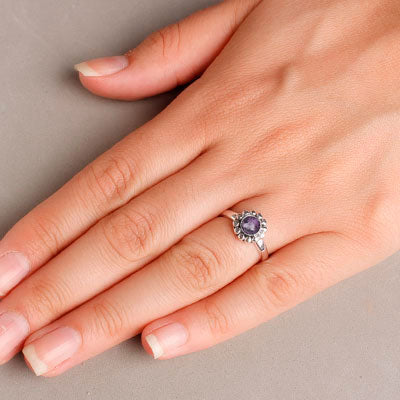 Anel de Prata com Ametista