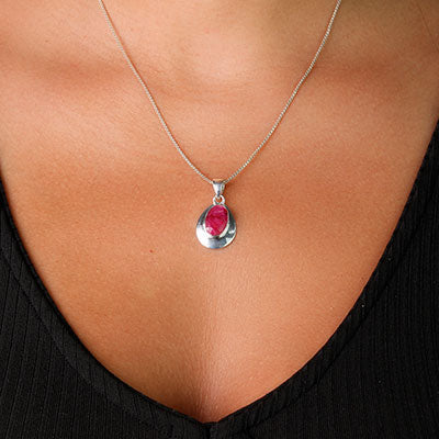 Pingente de Prata com Rubi
