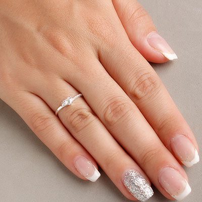 Anel de Prata Coração com Zircônia