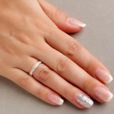 Anel de Prata com Zircônias